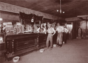 vintage dive saloon photo